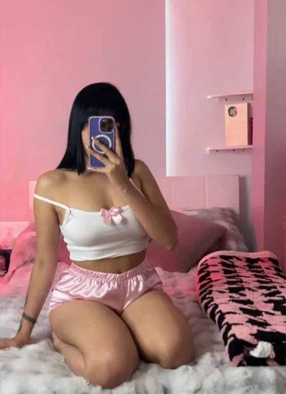BabyMolly ๐ Teen Sweet & Playful ๐ฅฐ
